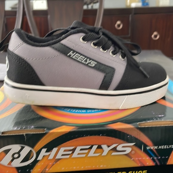Healy’s size 1 …worn probably 2 times to try them out l. - Picture 2 of 4